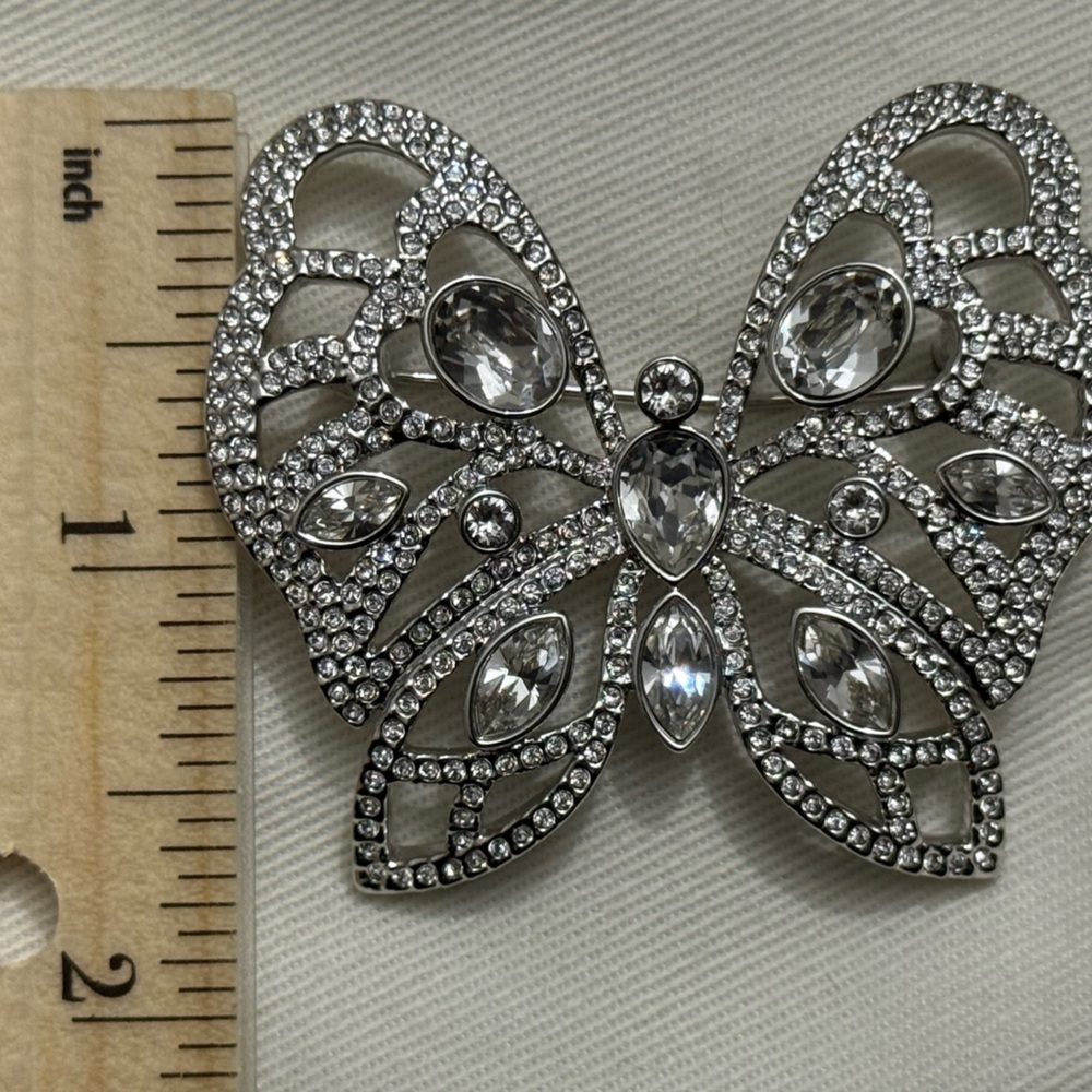 SWAROVSKI Venera Crystal Brooch White Butterfly - Picture 7 of 8